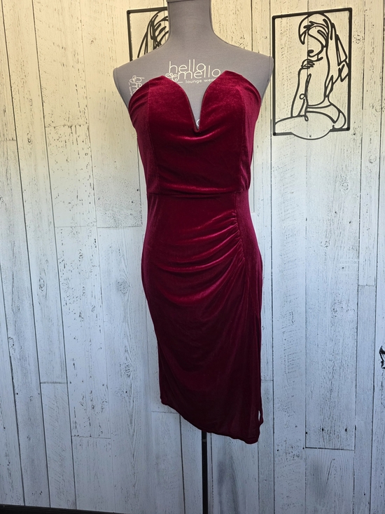 Fashion Nova Dresses & Skirts - Fashion Nova Burgundy Velvet Ruched Bodycon Dress Strapless Size L Holiday Date